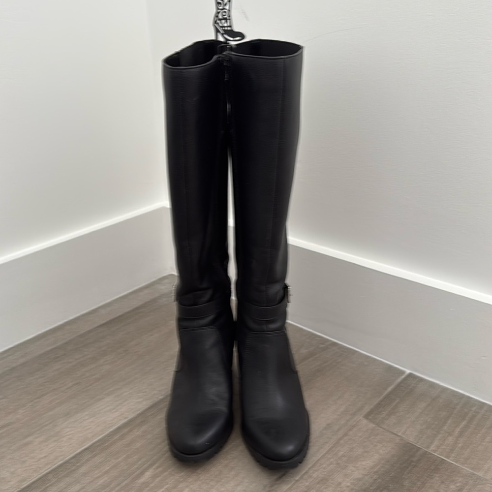BLACK KELLY & KATIE KNEE HIGH BLOCK HEEL BOOTS